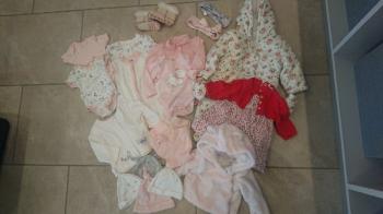 Girls 3-6 months clothes bundle like new 18 items
