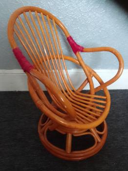 Children's wooded wicker chair very nice