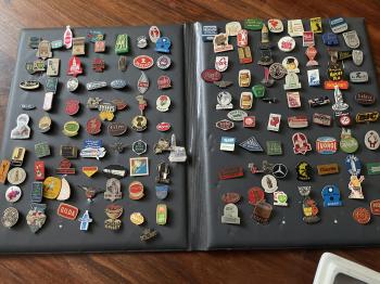 Metal badges pins