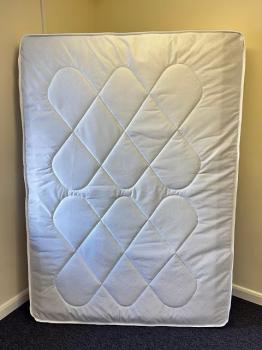 KING - LIGHT QUILTED MATTRESS - DAMASK FABRIC