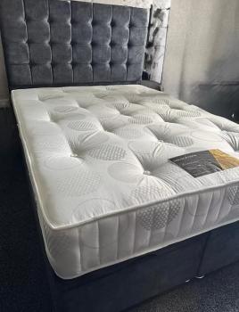 SINGLE - DIVAN OTTOMAN WITH FLOOR STANDING HEADBOARD